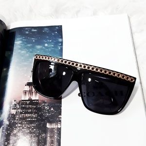 Emberelle West | Merser Flat Top Chain Sunglasses
